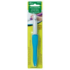 Clover Amour 15 mm/US P/Q Crochet Hook